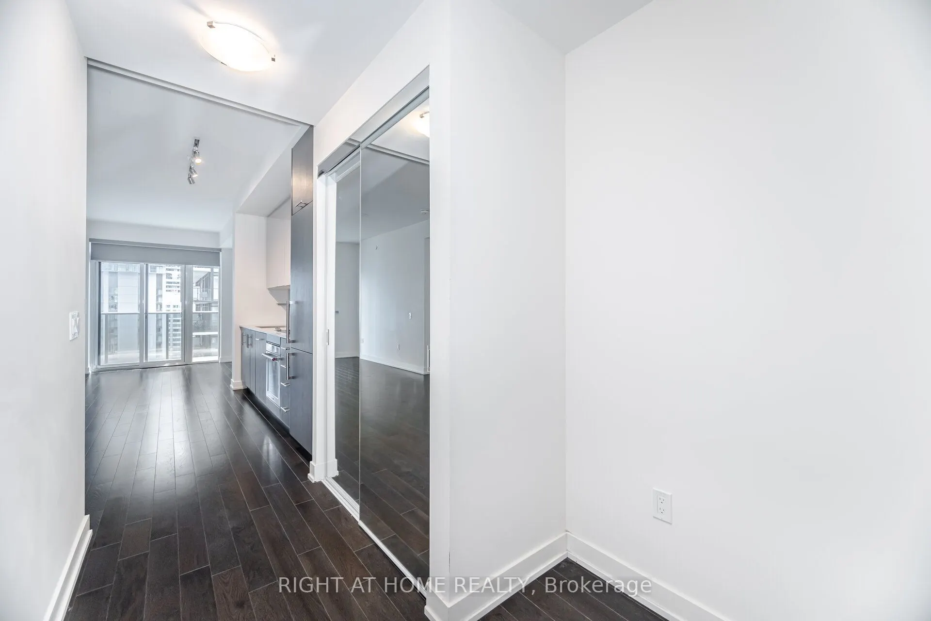 330 Richmond Street W, #2301