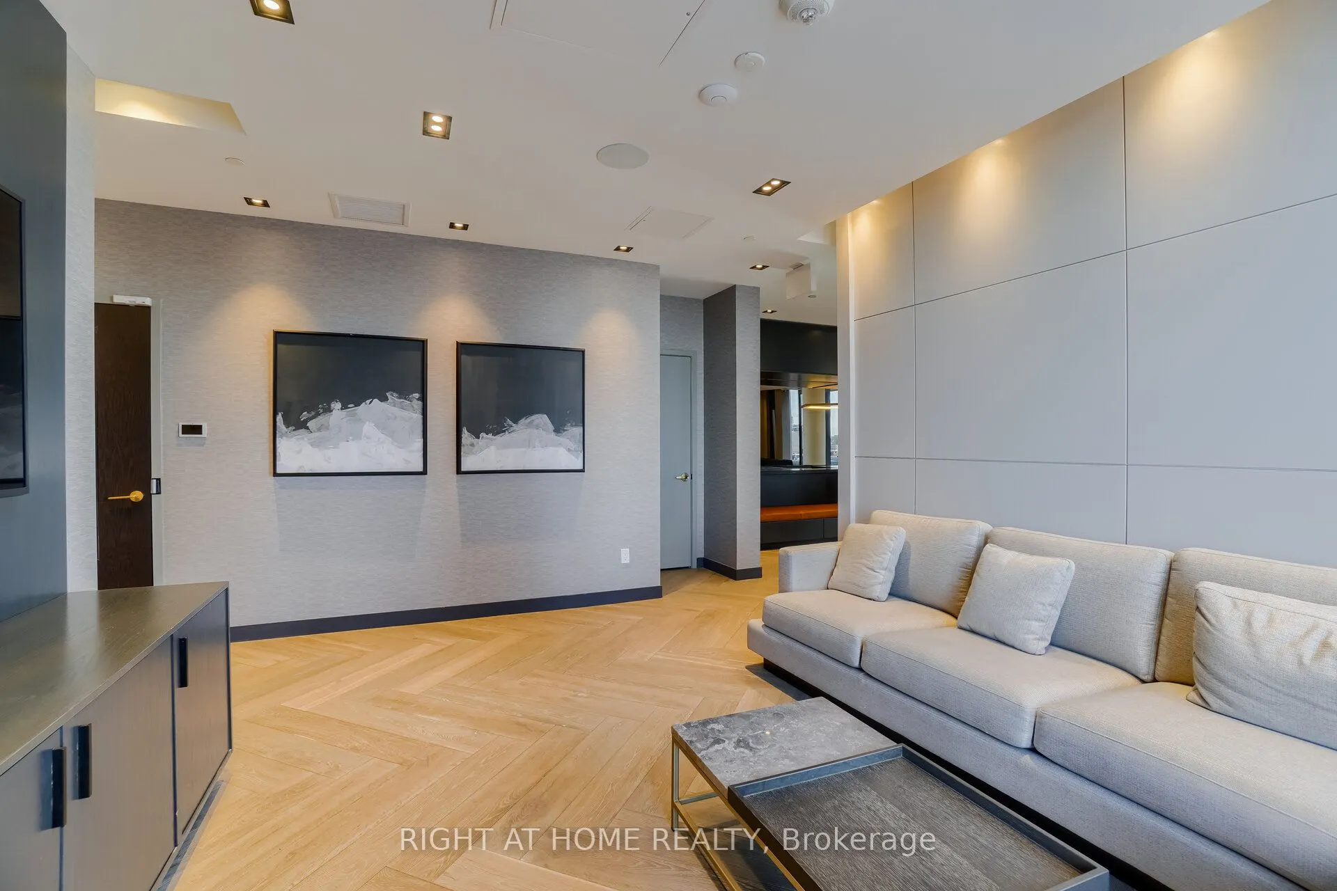 330 Richmond Street W, #2301