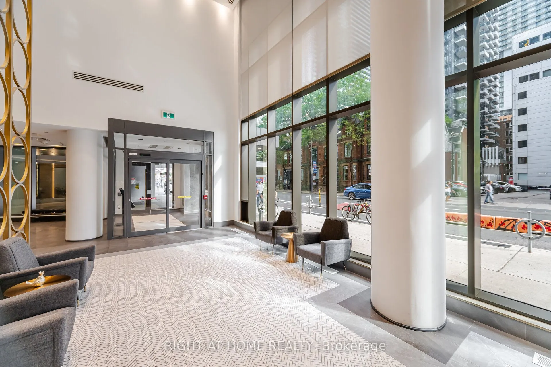 330 Richmond Street W, #2301
