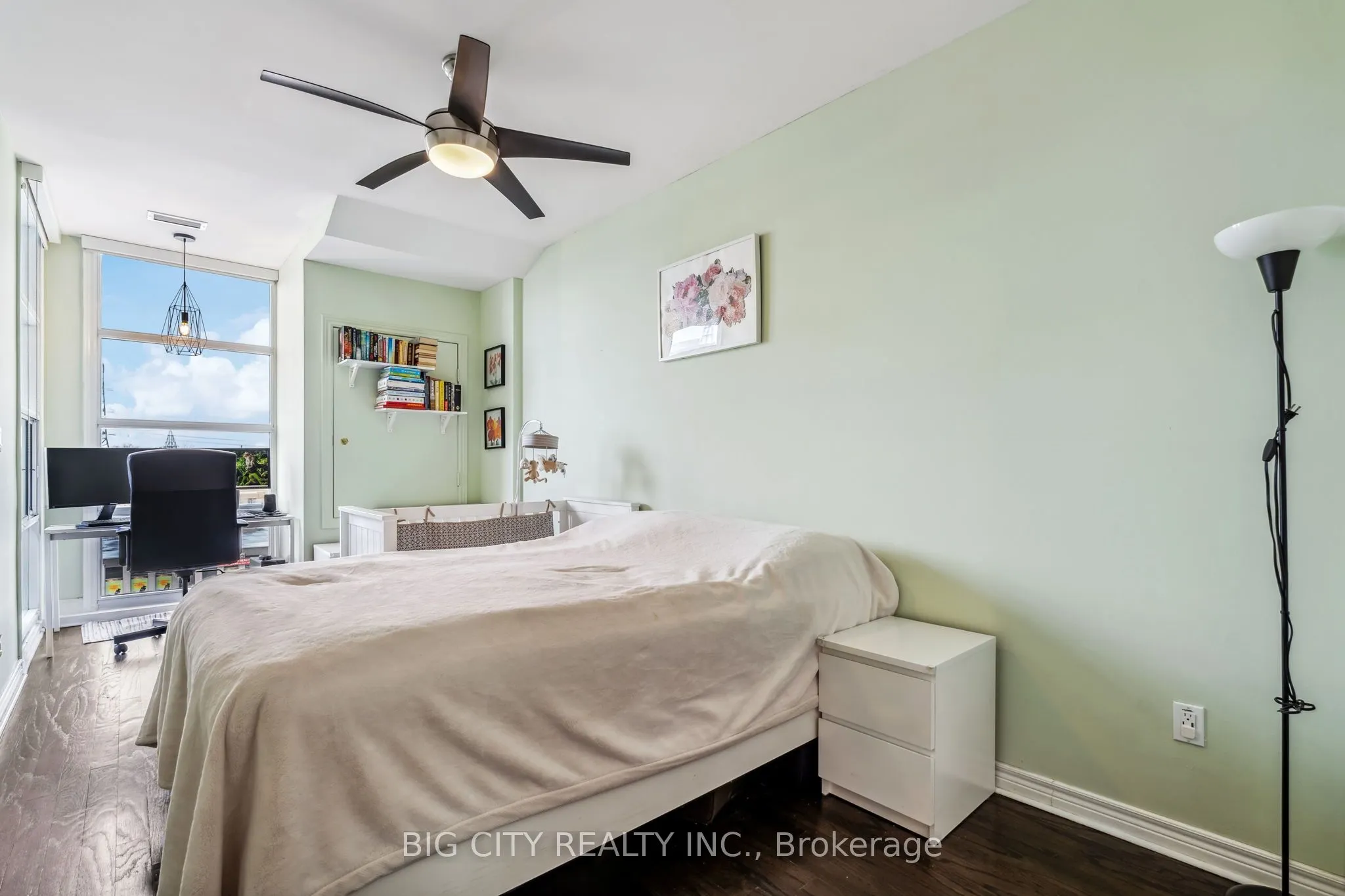 1 Leaside Park Drive, #403