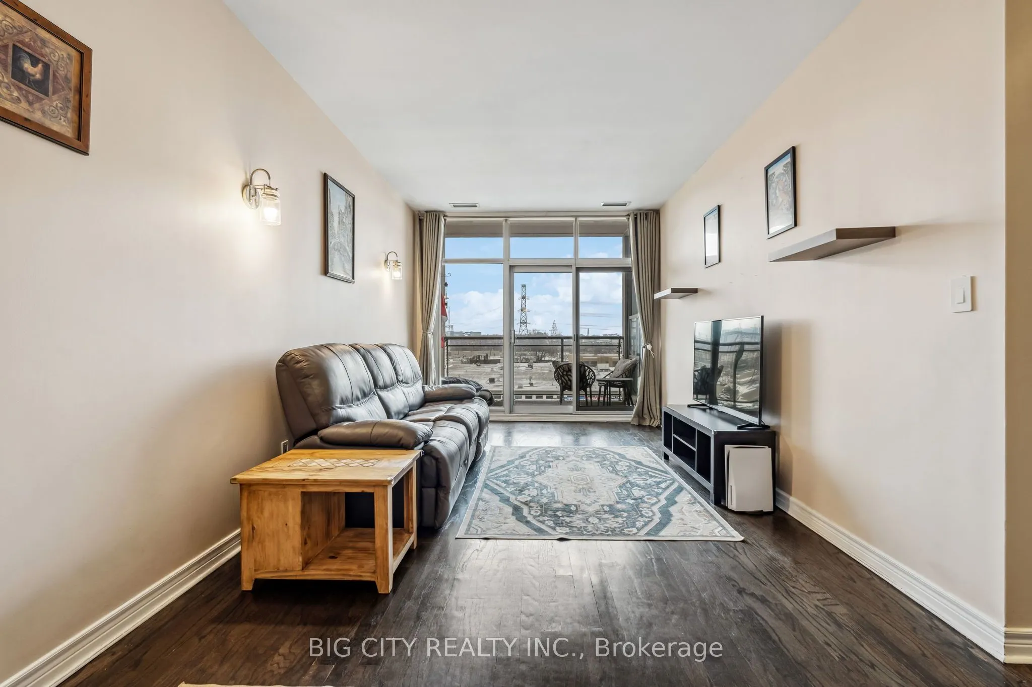 1 Leaside Park Drive, #403