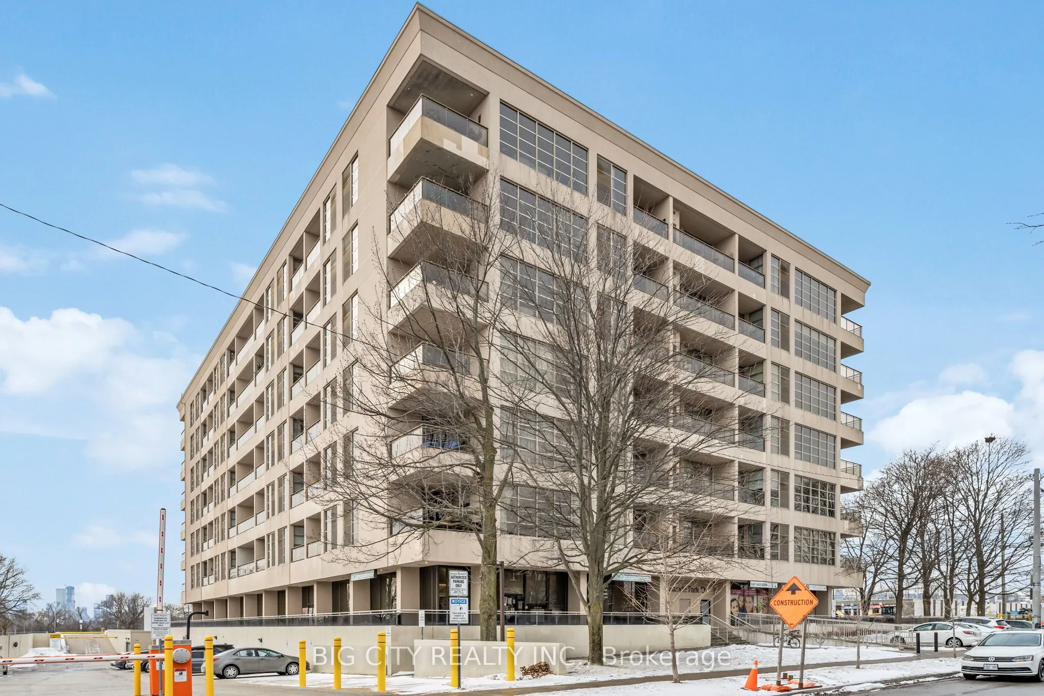 1 Leaside Park Drive, #403