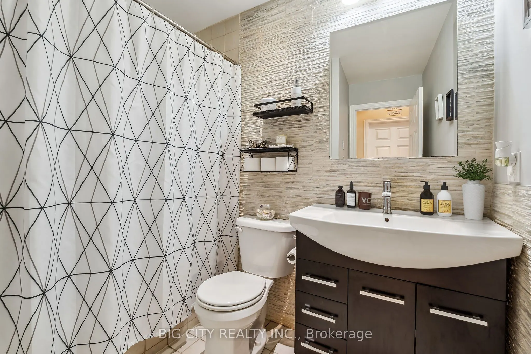 1 Leaside Park Drive, #403