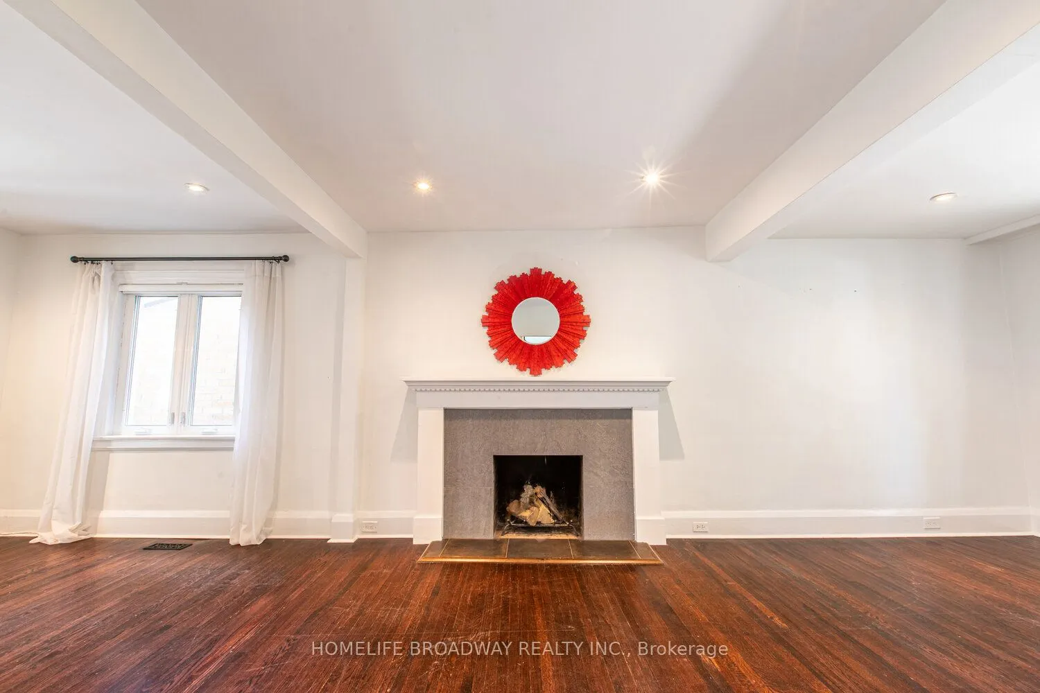 8 Walder Avenue