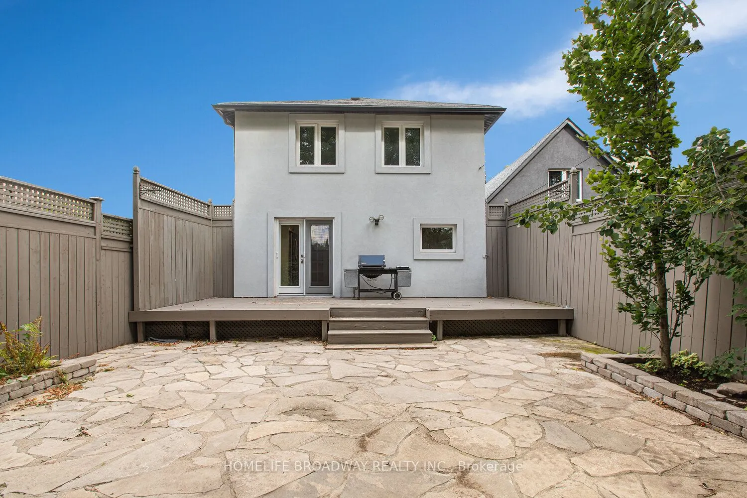 8 Walder Avenue