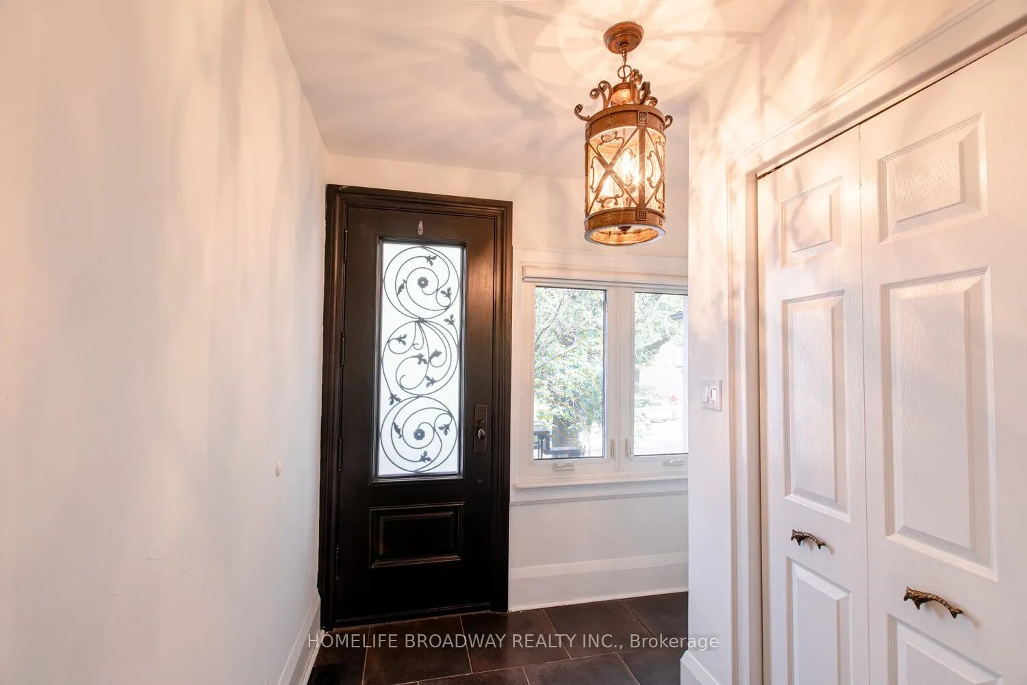 8 Walder Avenue
