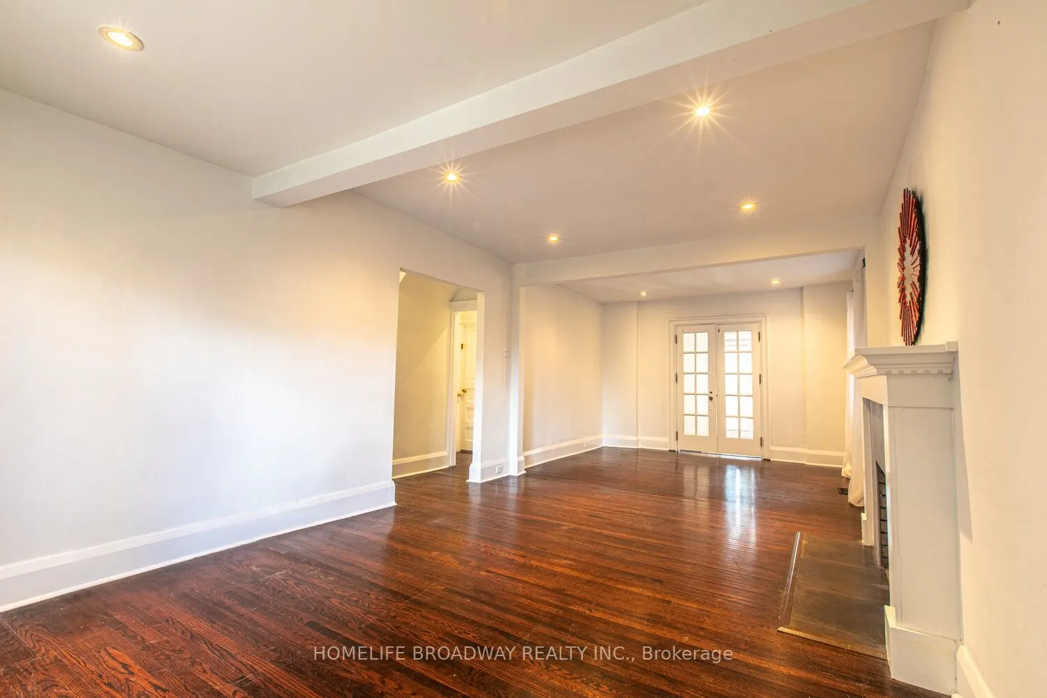 8 Walder Avenue