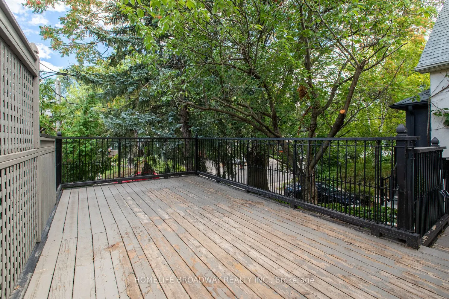 8 Walder Avenue