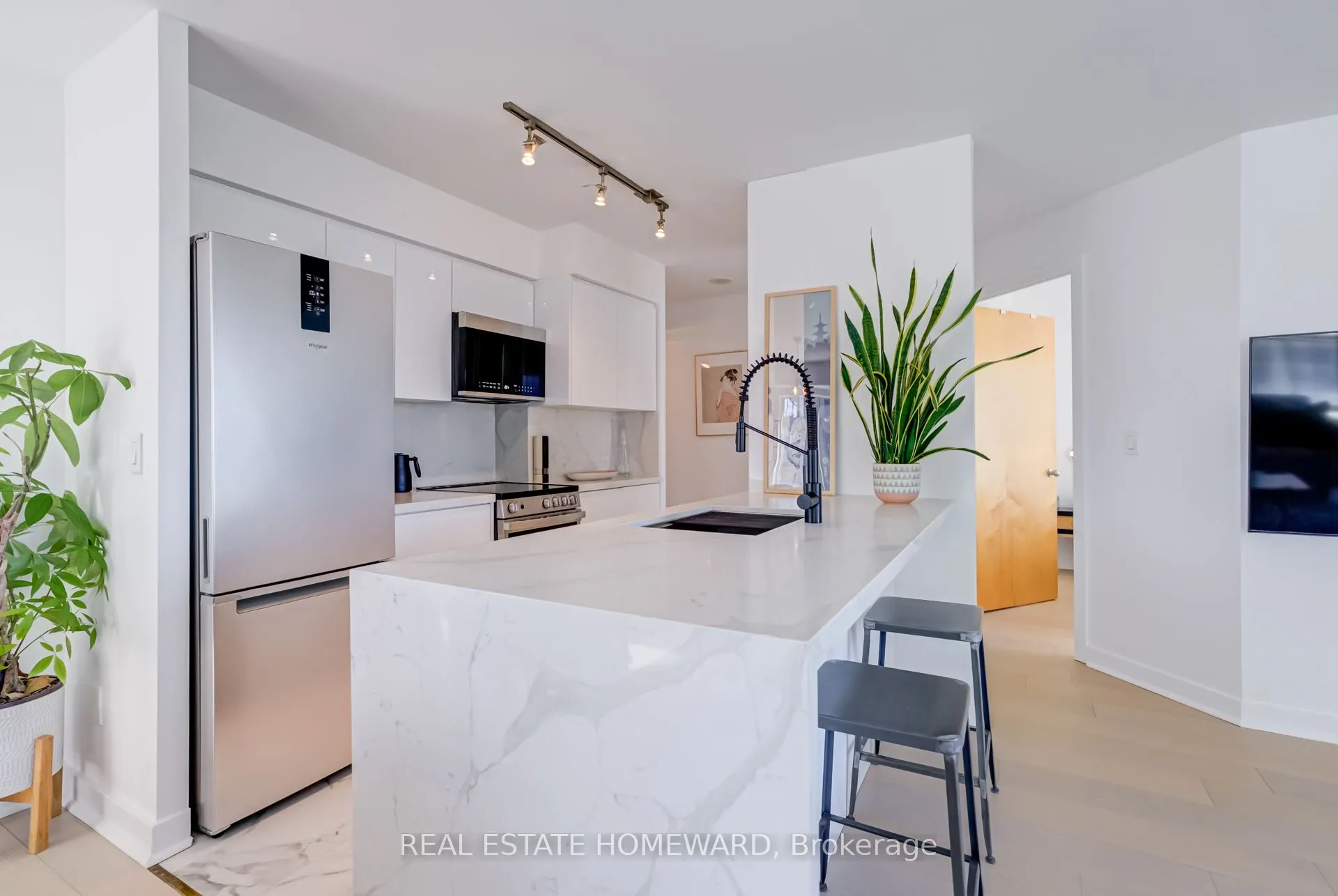 255 Richmond Street E, #1004