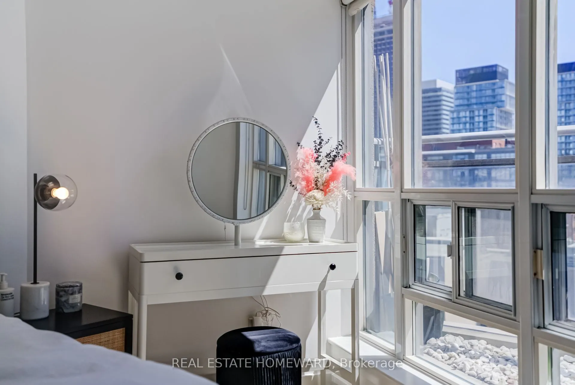 255 Richmond Street E, #1004