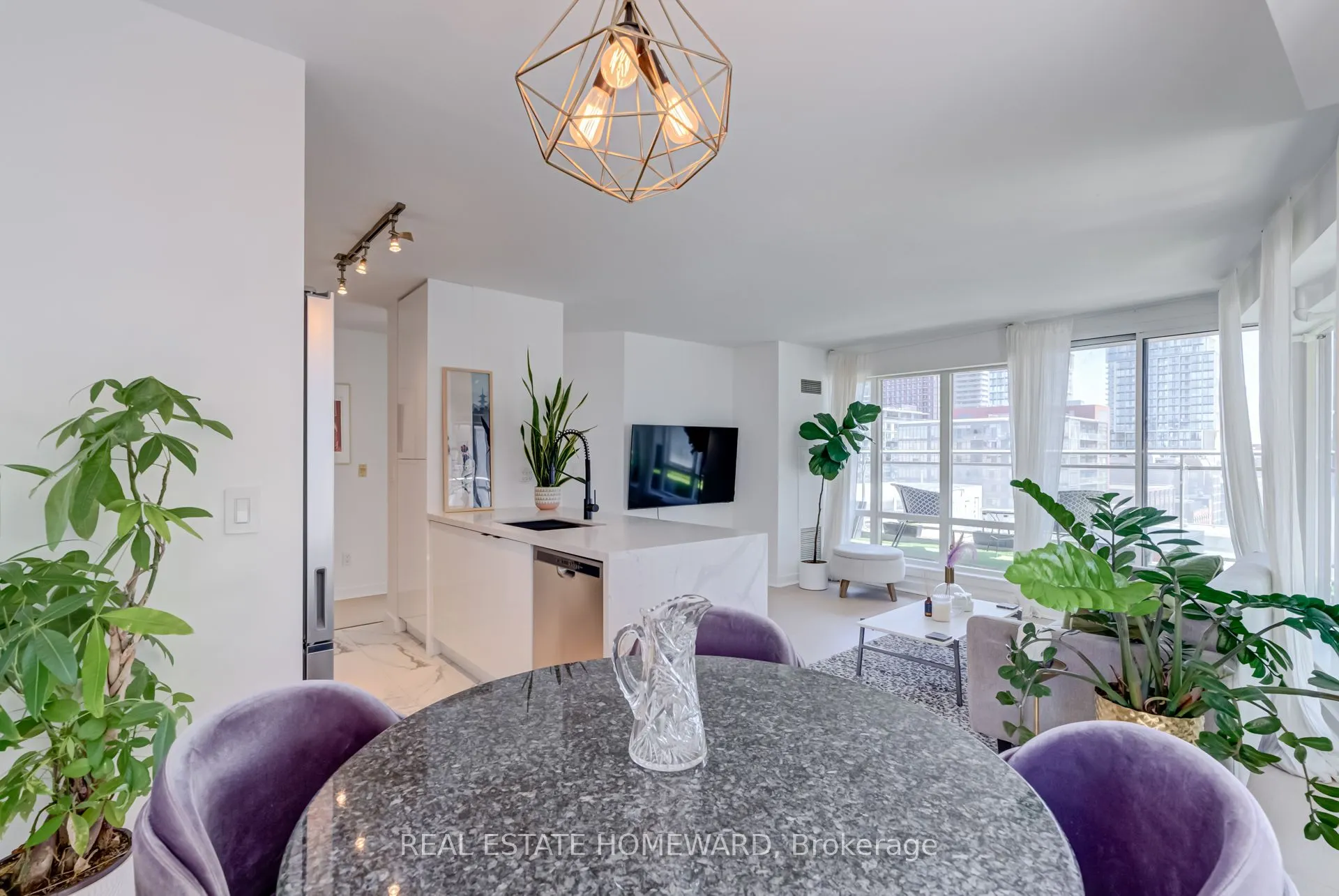 255 Richmond Street E, #1004