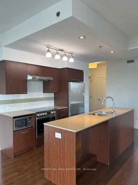 320 Tweedsmuir Avenue, #1604