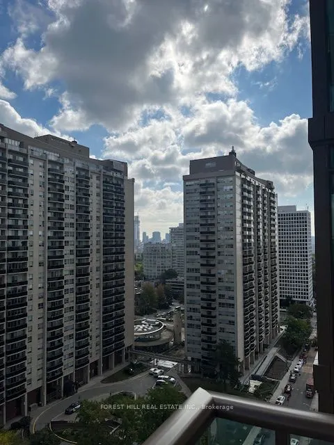 320 Tweedsmuir Avenue, #1604