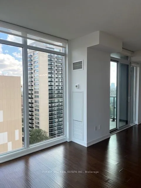 320 Tweedsmuir Avenue, #1604