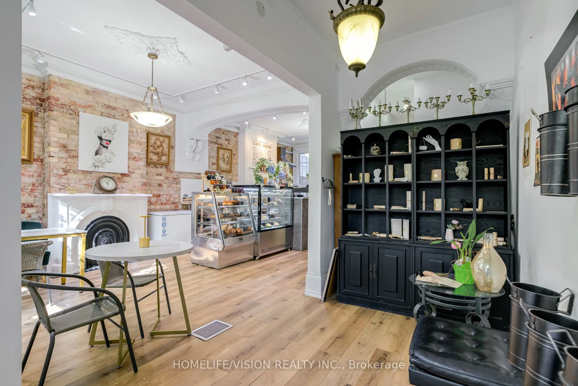 290 Gerrard Street, #1