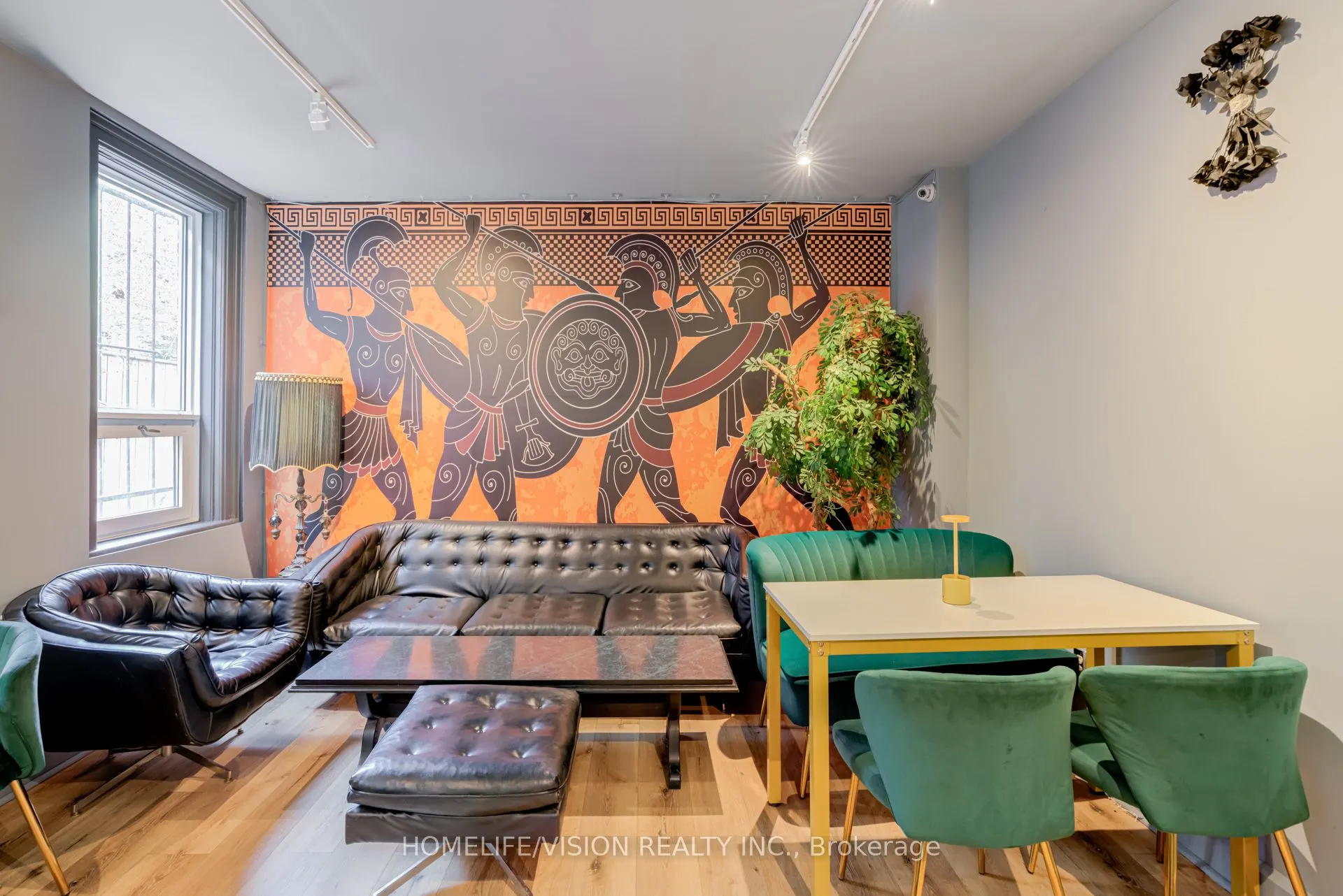 290 Gerrard Street, #1