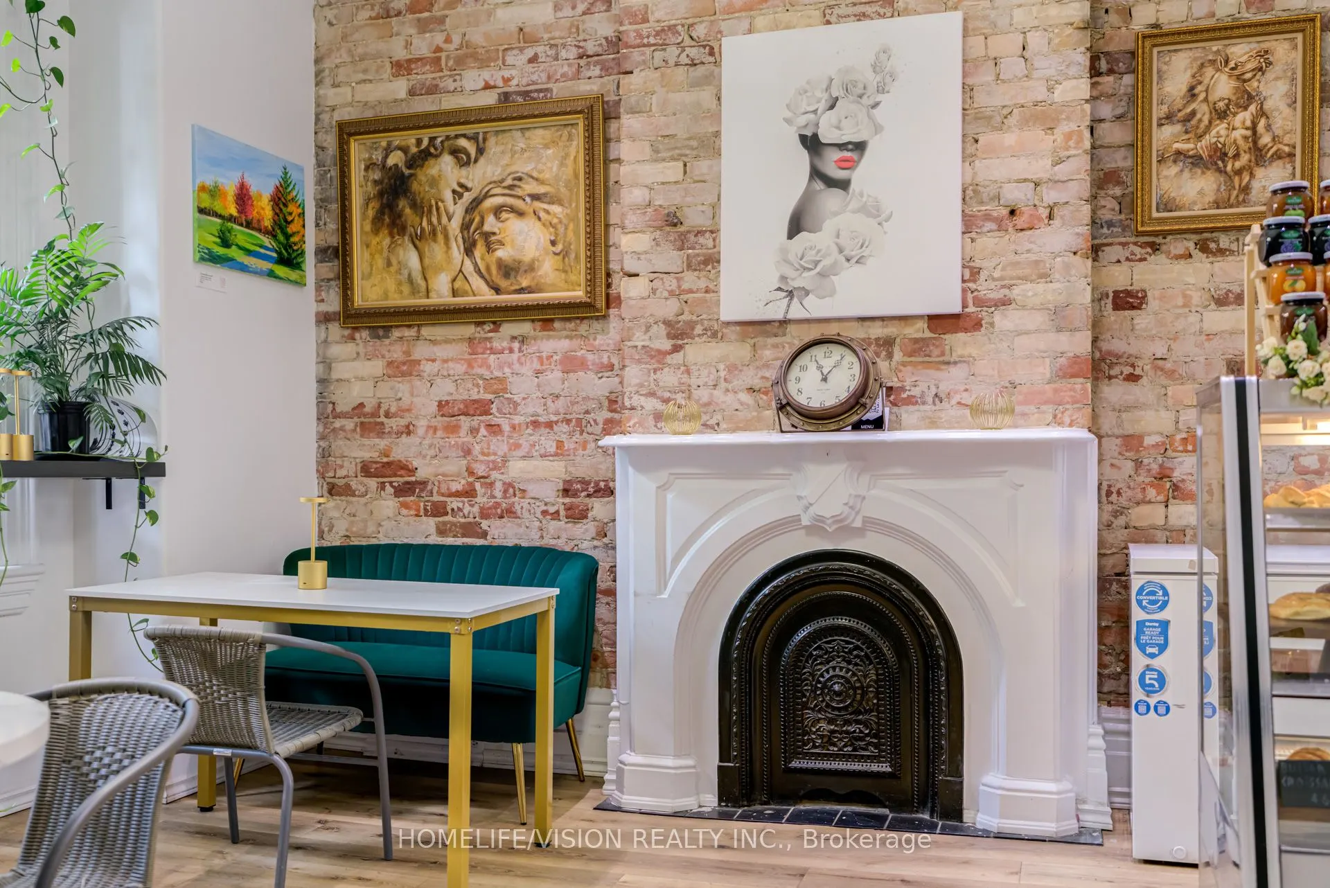 290 Gerrard Street, #1