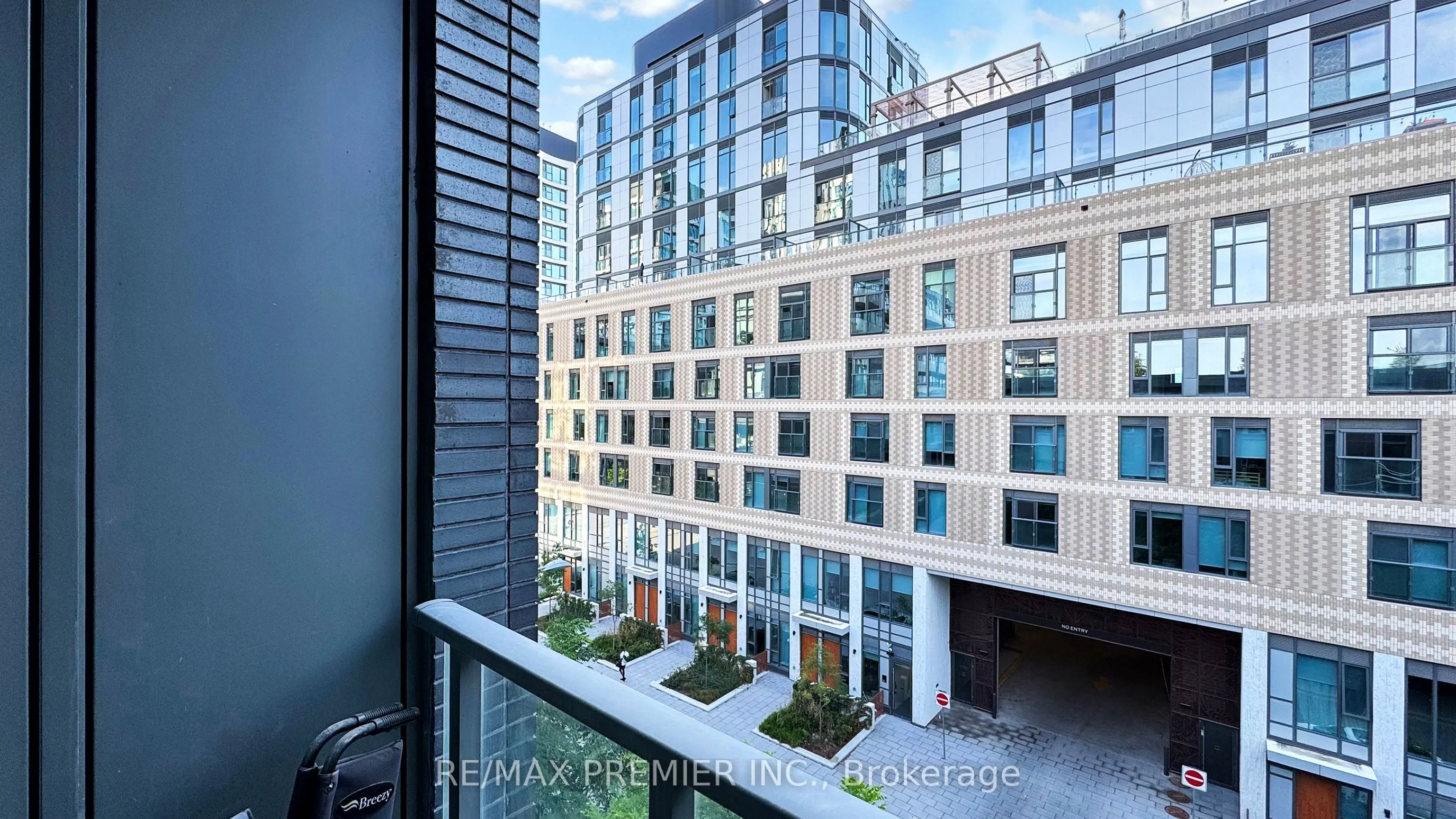 455 Front Street E, #N410