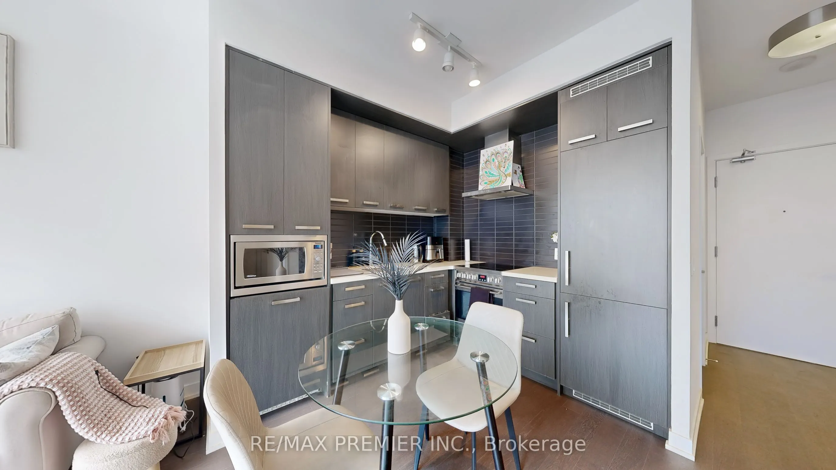 455 Front Street E, #N410
