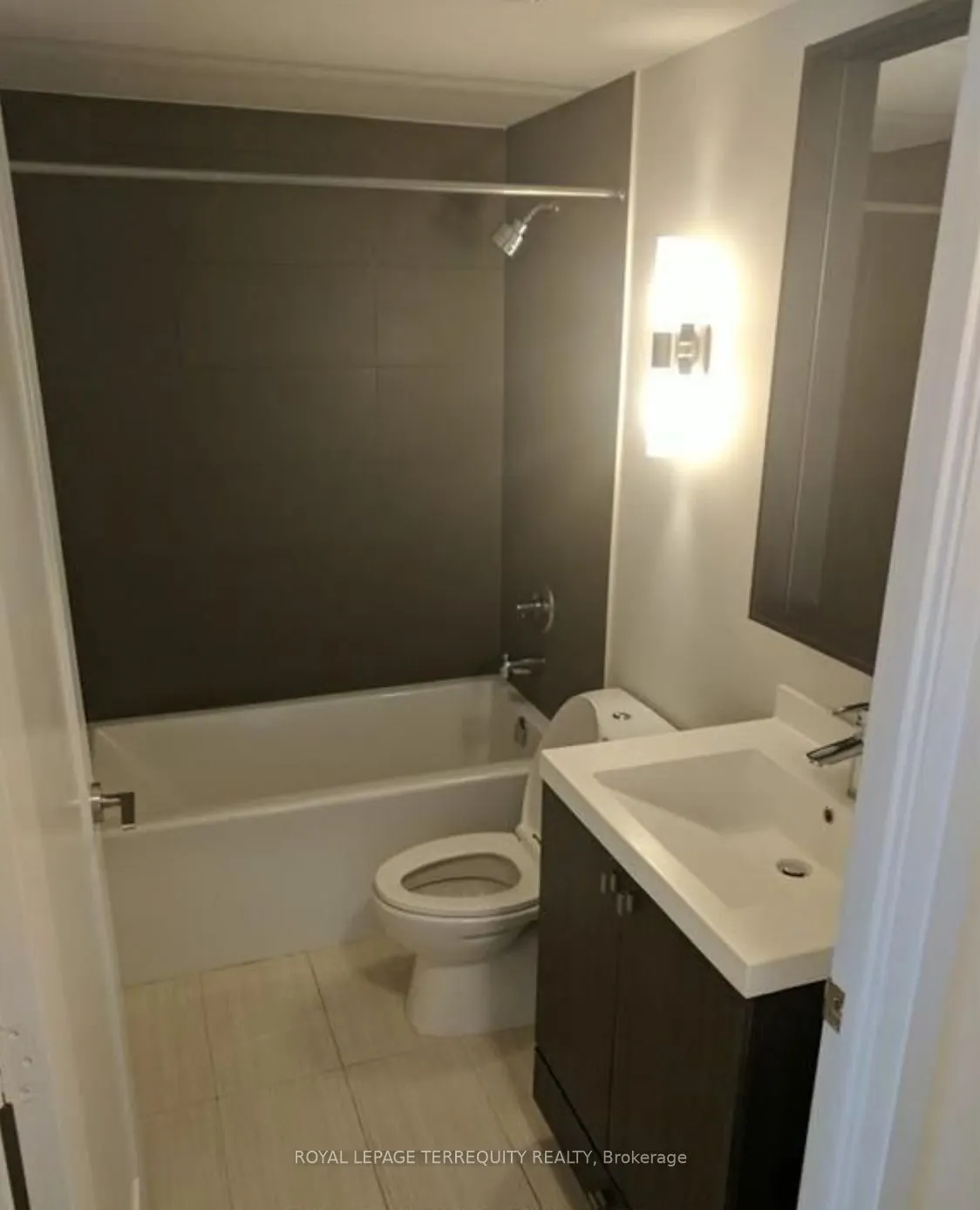 18 Graydon Hall Drive, #2202