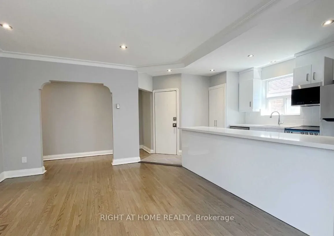 1715 Bathurst Street, #1
