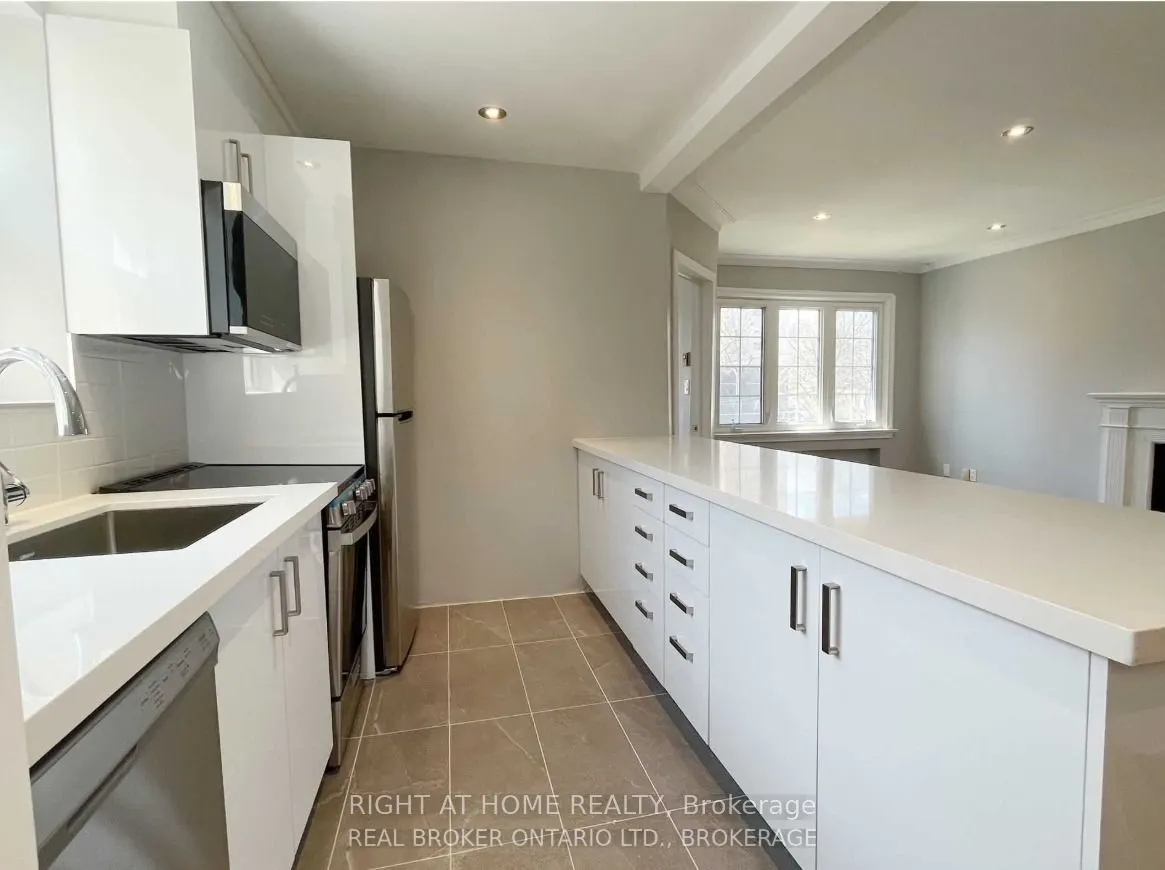 1715 Bathurst Street, #1