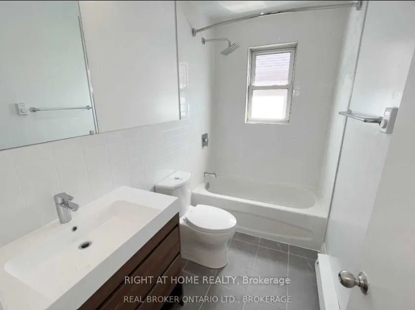 1715 Bathurst Street, #1