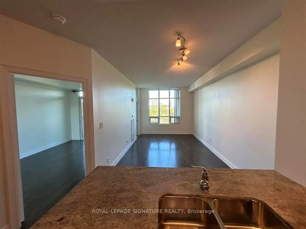 10 Bloorview Place, #801