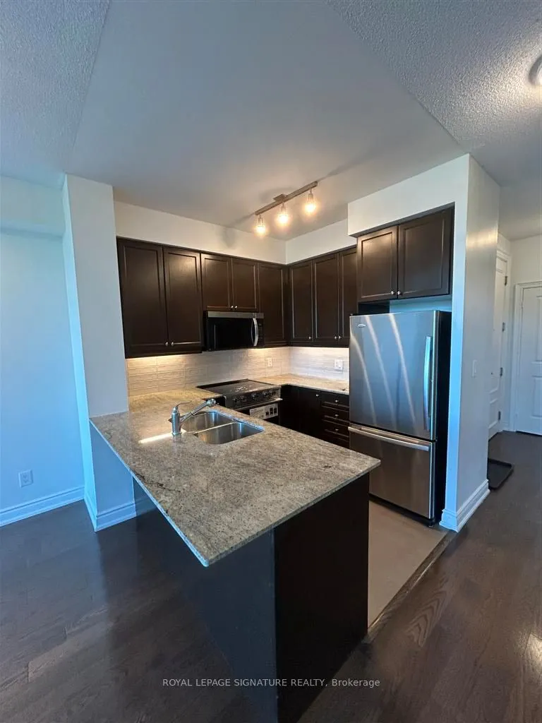 10 Bloorview Place, #801