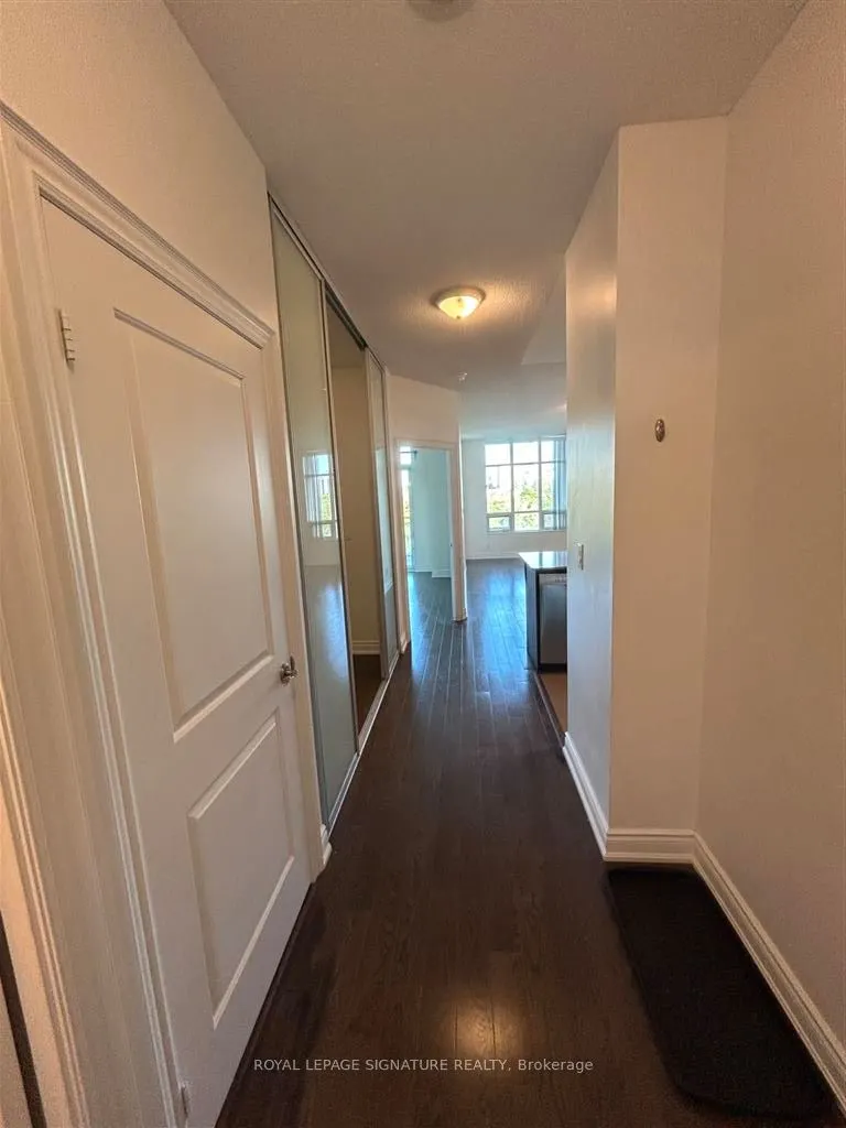 10 Bloorview Place, #801