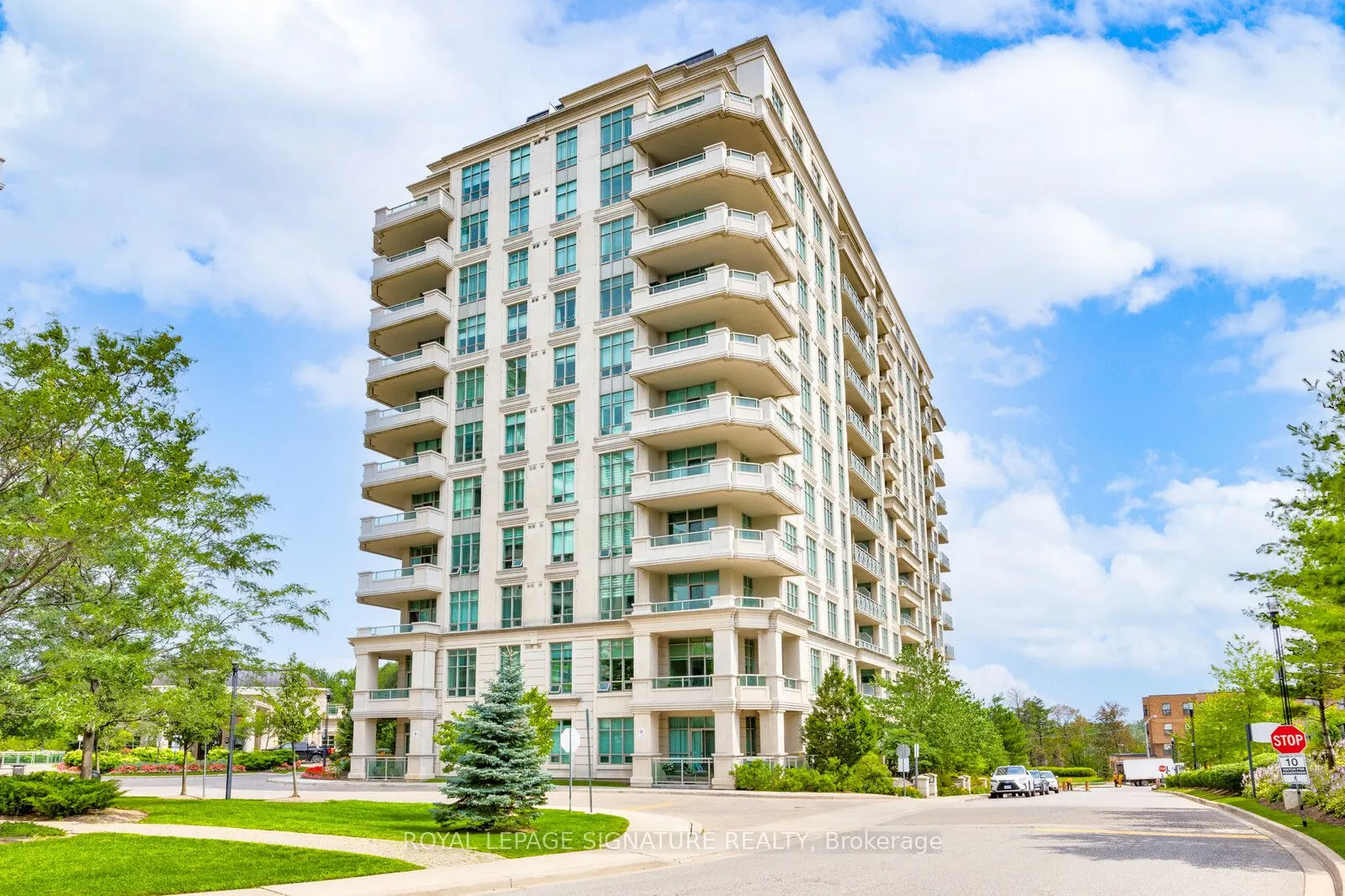 10 Bloorview Place, #801