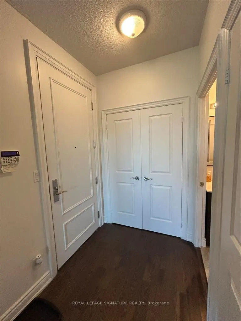 10 Bloorview Place, #801