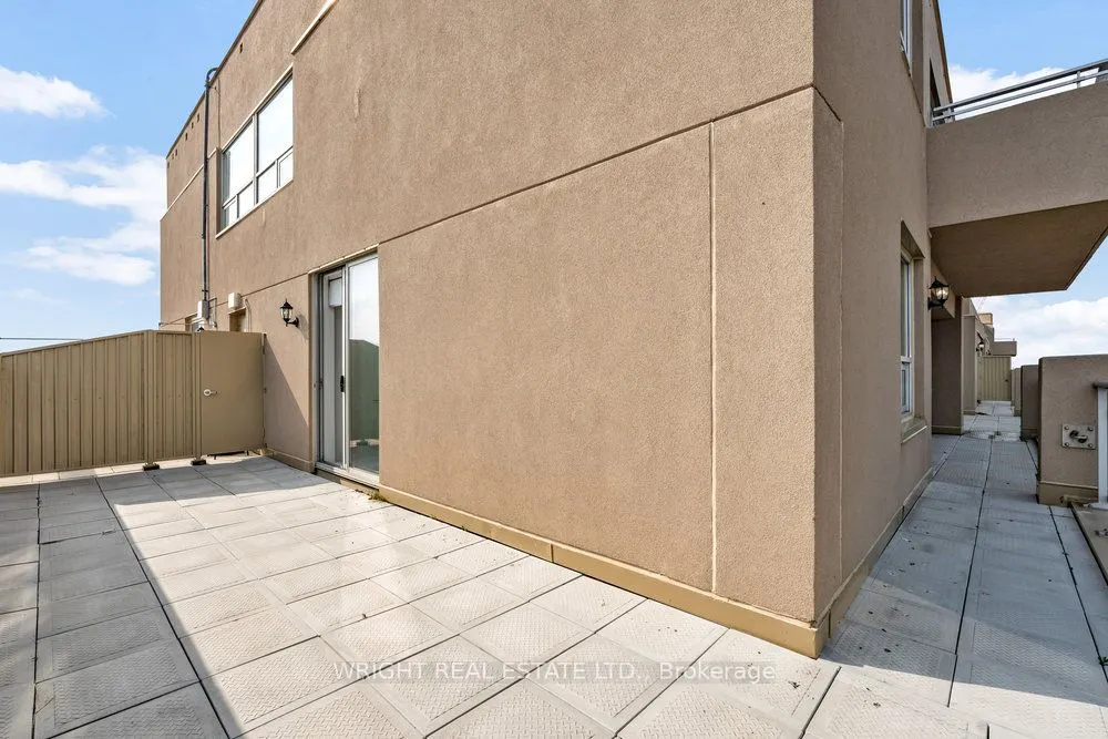 400 Walmer Road, #PH 5