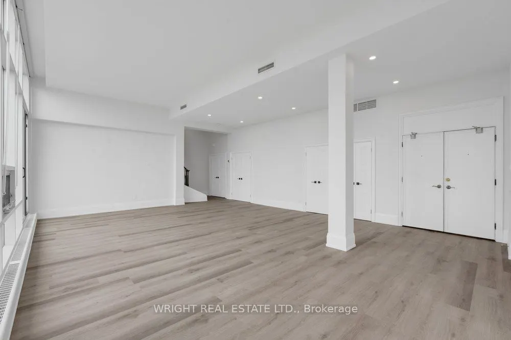 400 Walmer Road, #PH 5