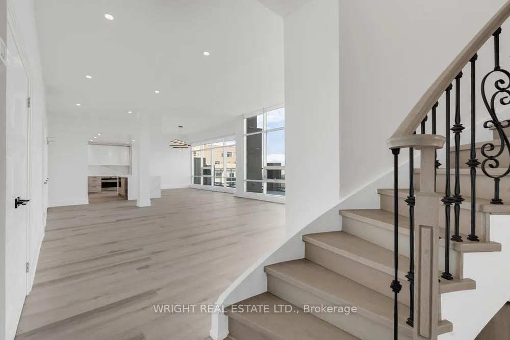 400 Walmer Road, #PH 5