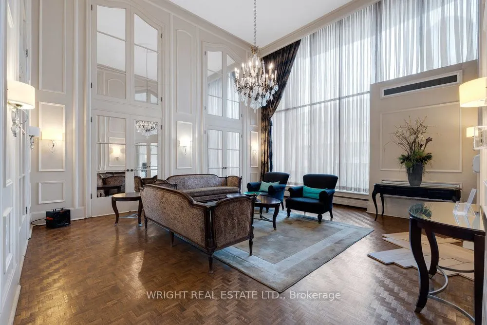 400 Walmer Road, #PH 5