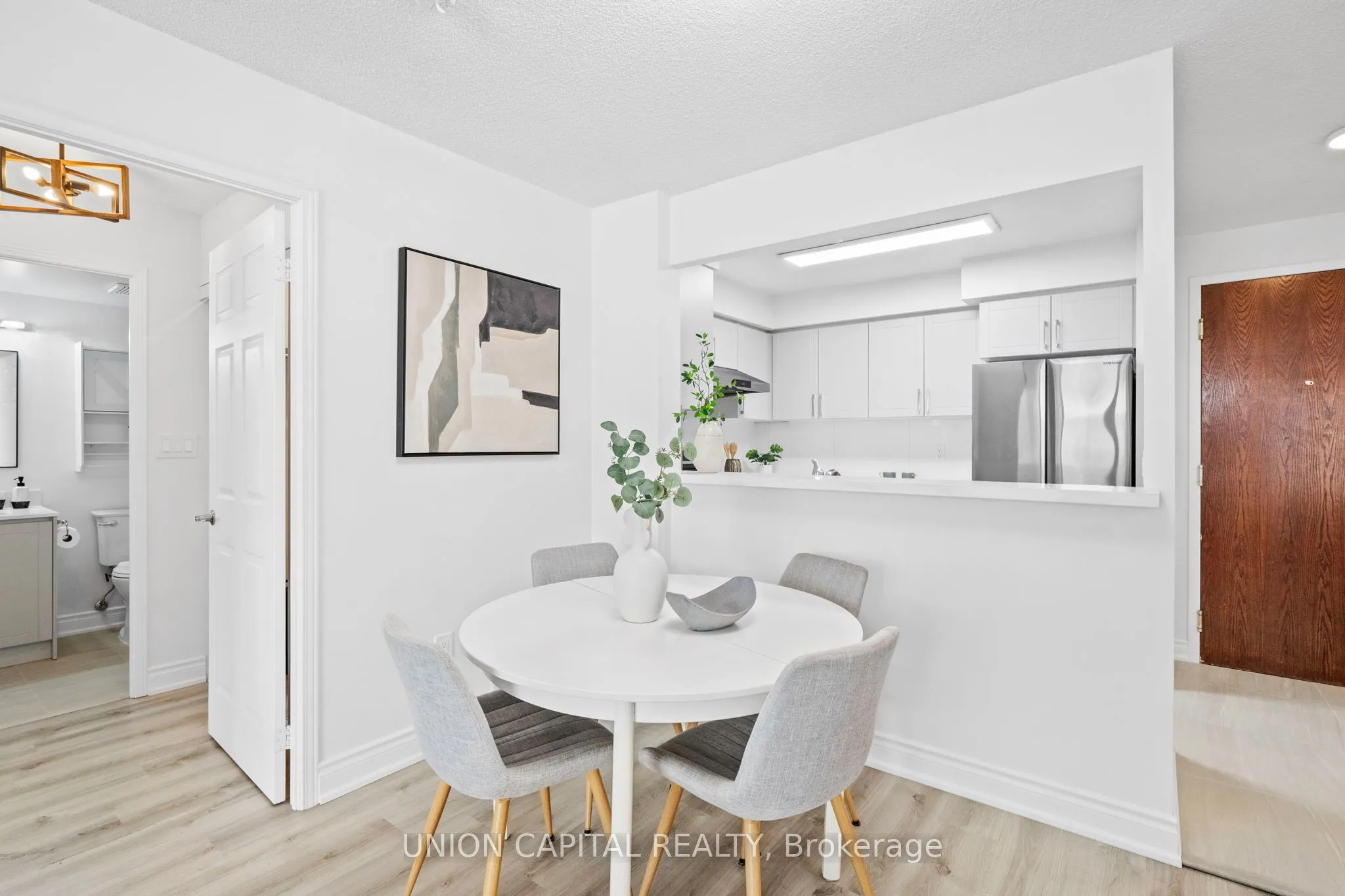 39 PEMBERTON Avenue, #LPH17