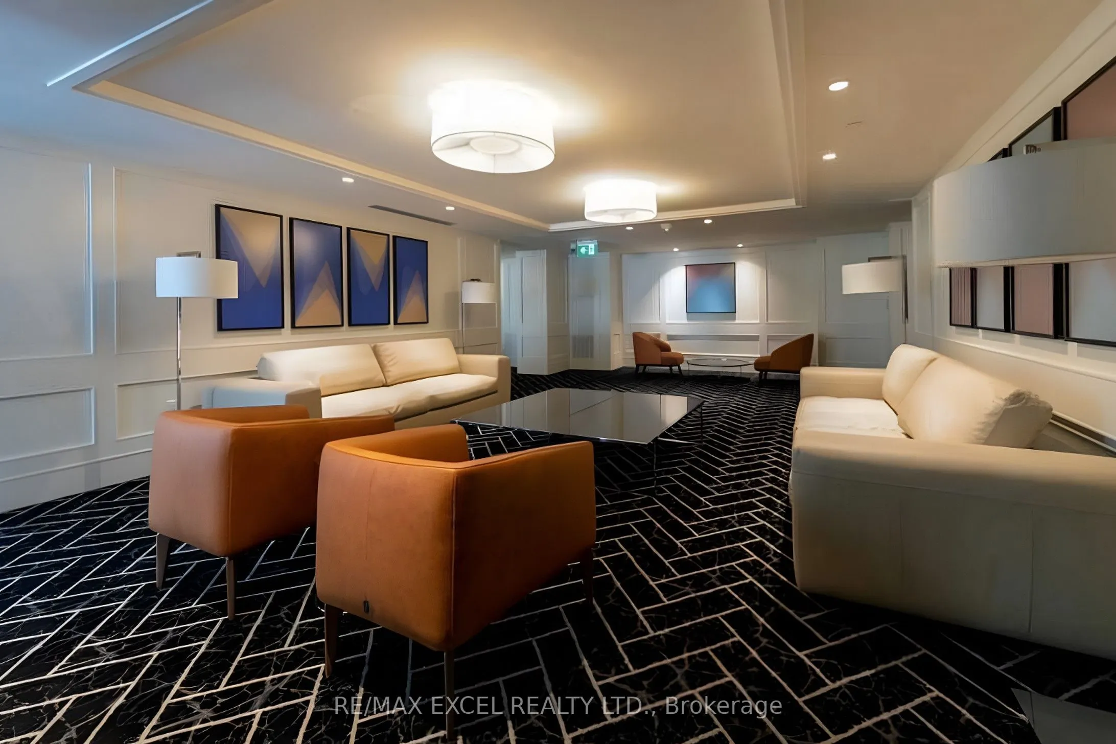 955 Bay Street, #404