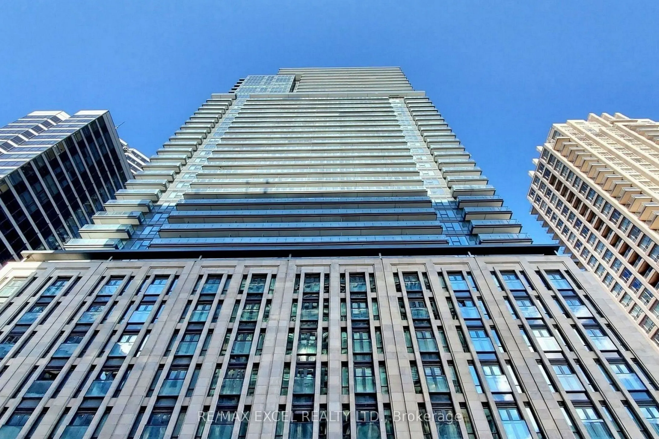 955 Bay Street, #404