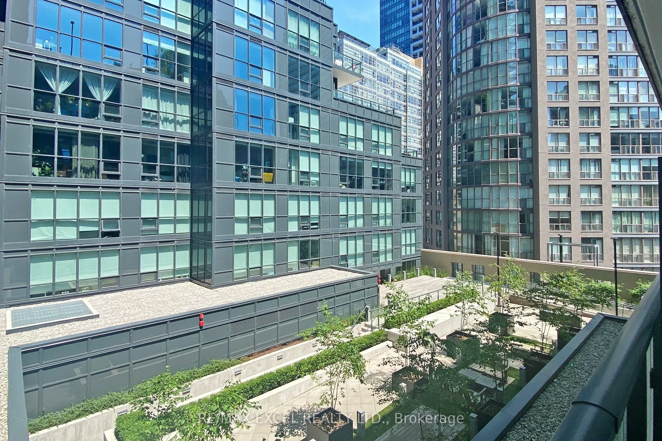 955 Bay Street, #404