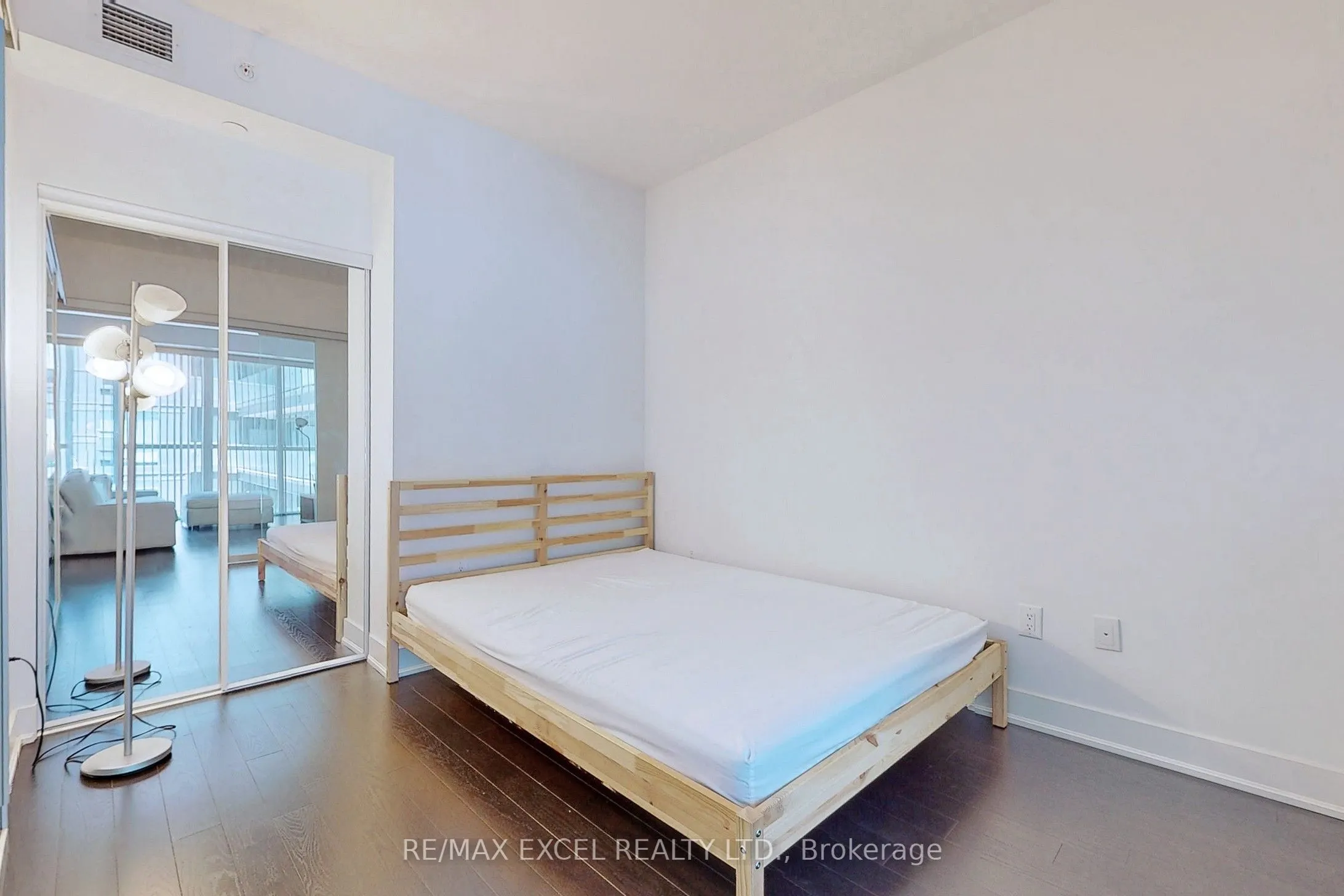 955 Bay Street, #404