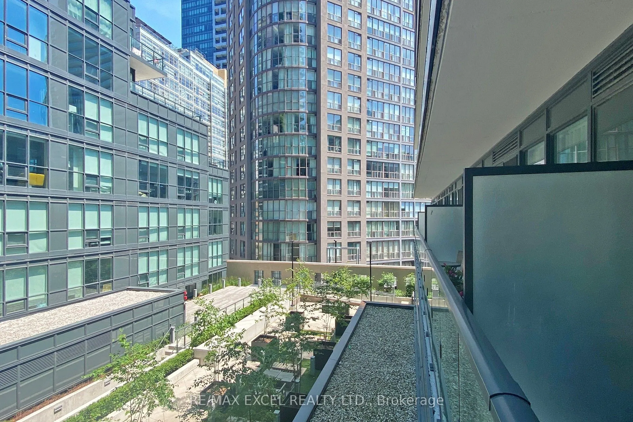 955 Bay Street, #404