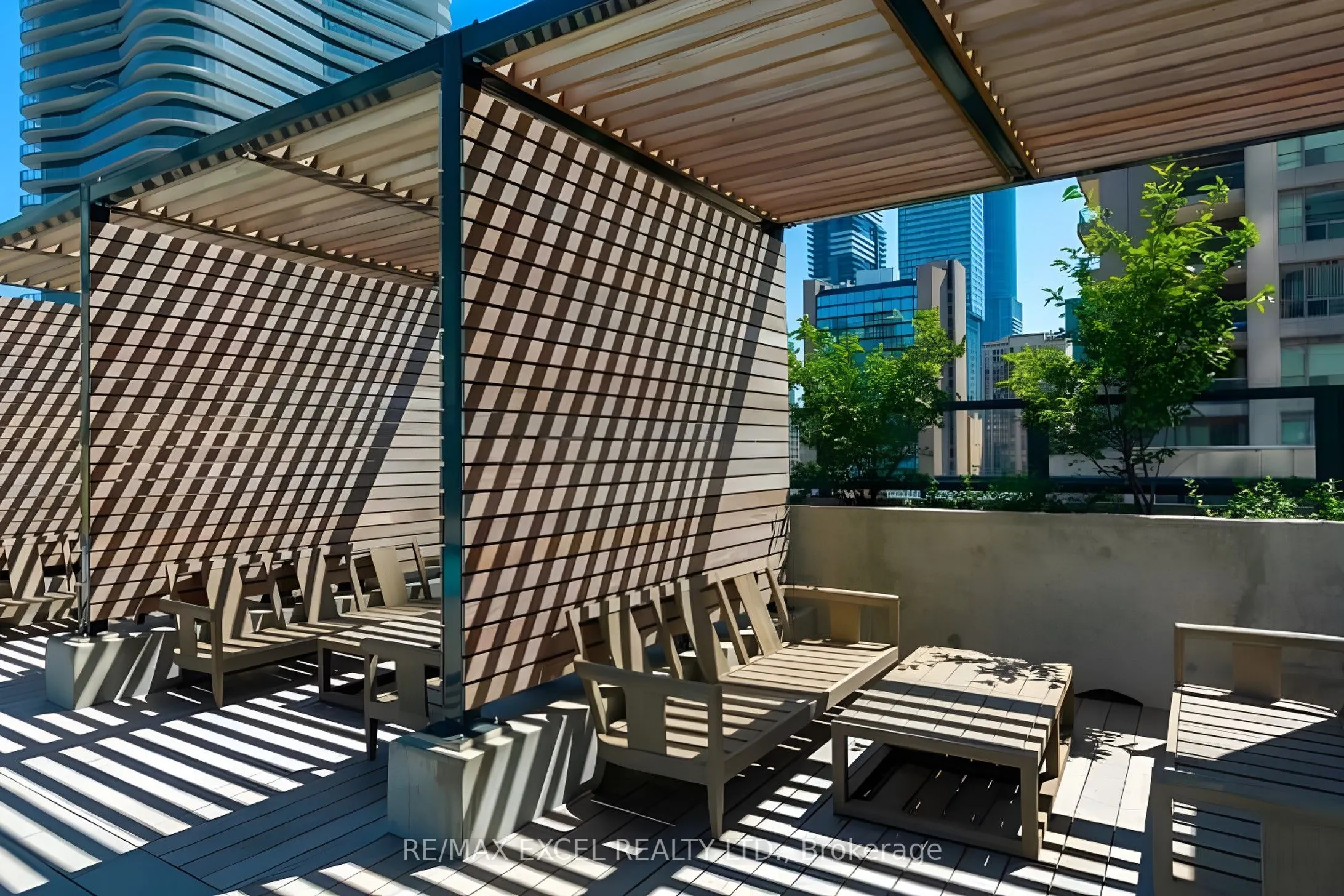 955 Bay Street, #404