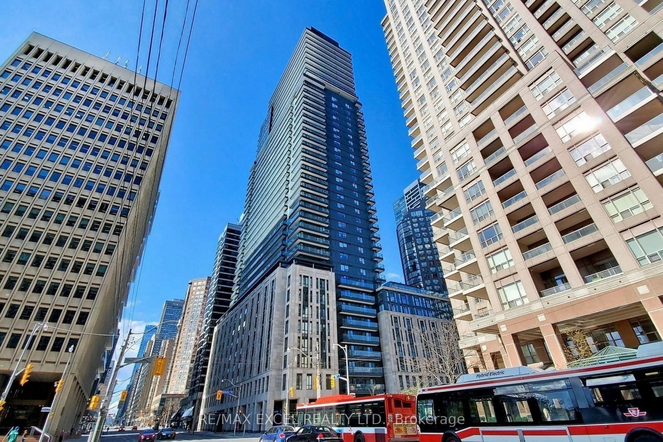 955 Bay Street, #404