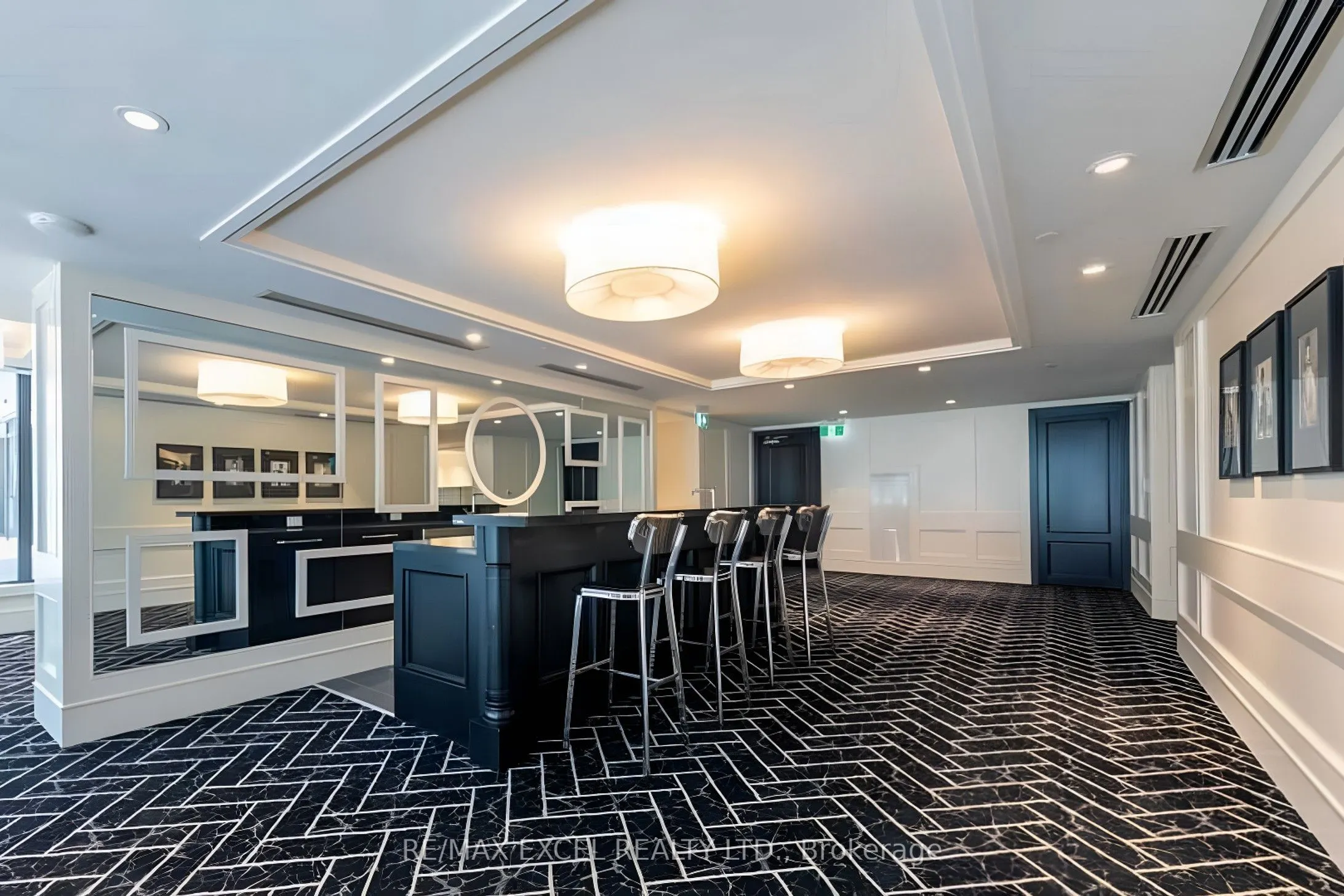 955 Bay Street, #404