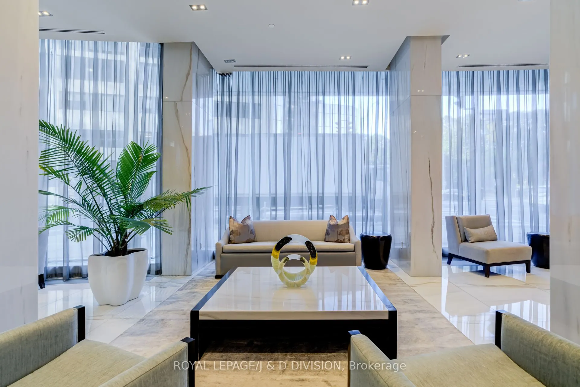 88 Davenport Road, #307