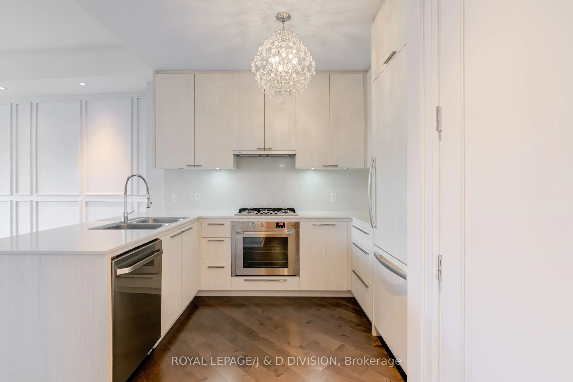 88 Davenport Road, #307