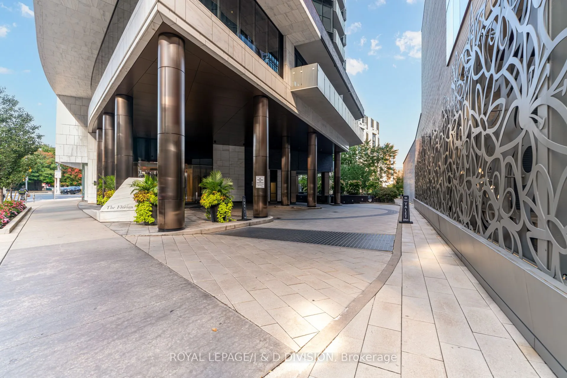 88 Davenport Road, #307