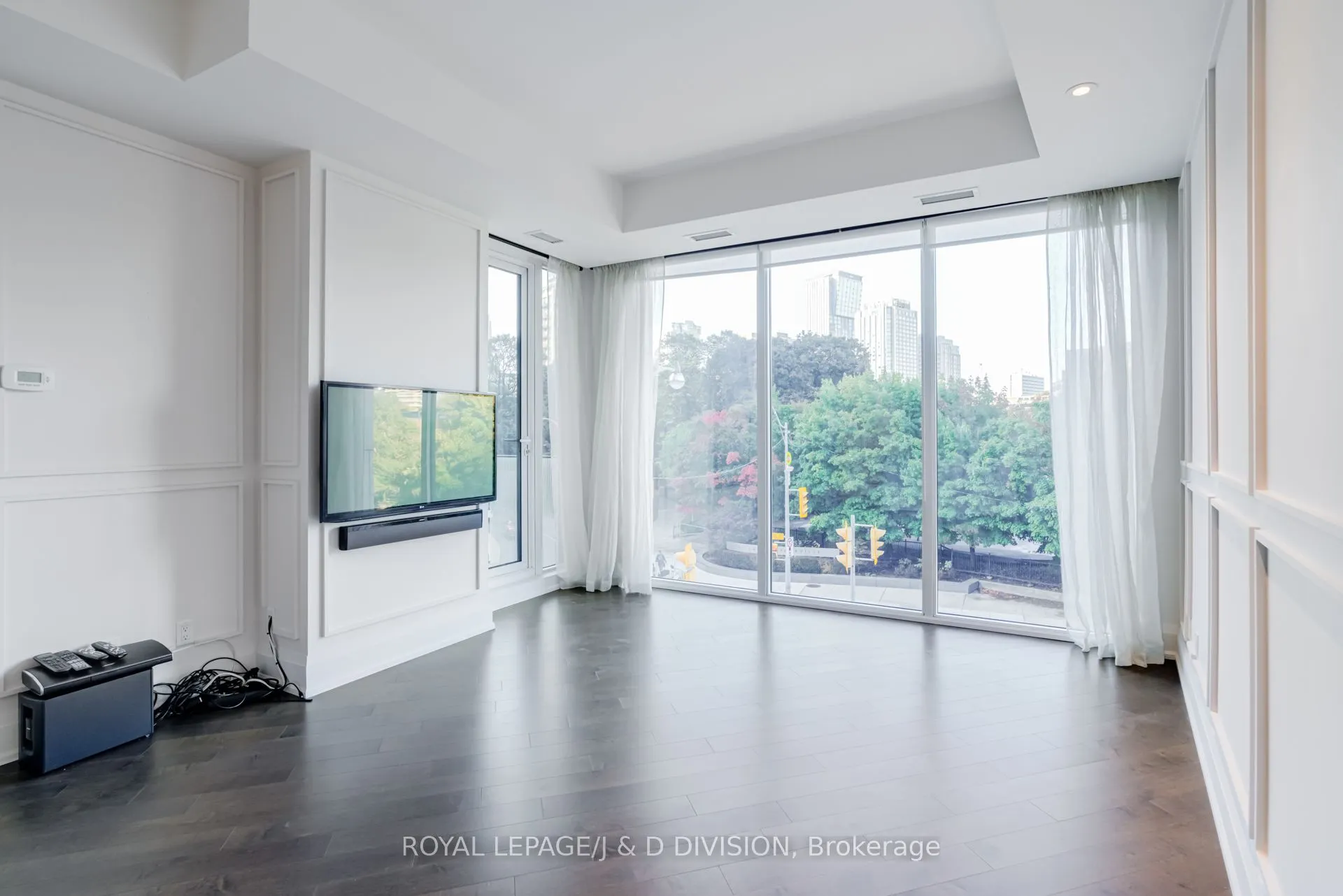 88 Davenport Road, #307
