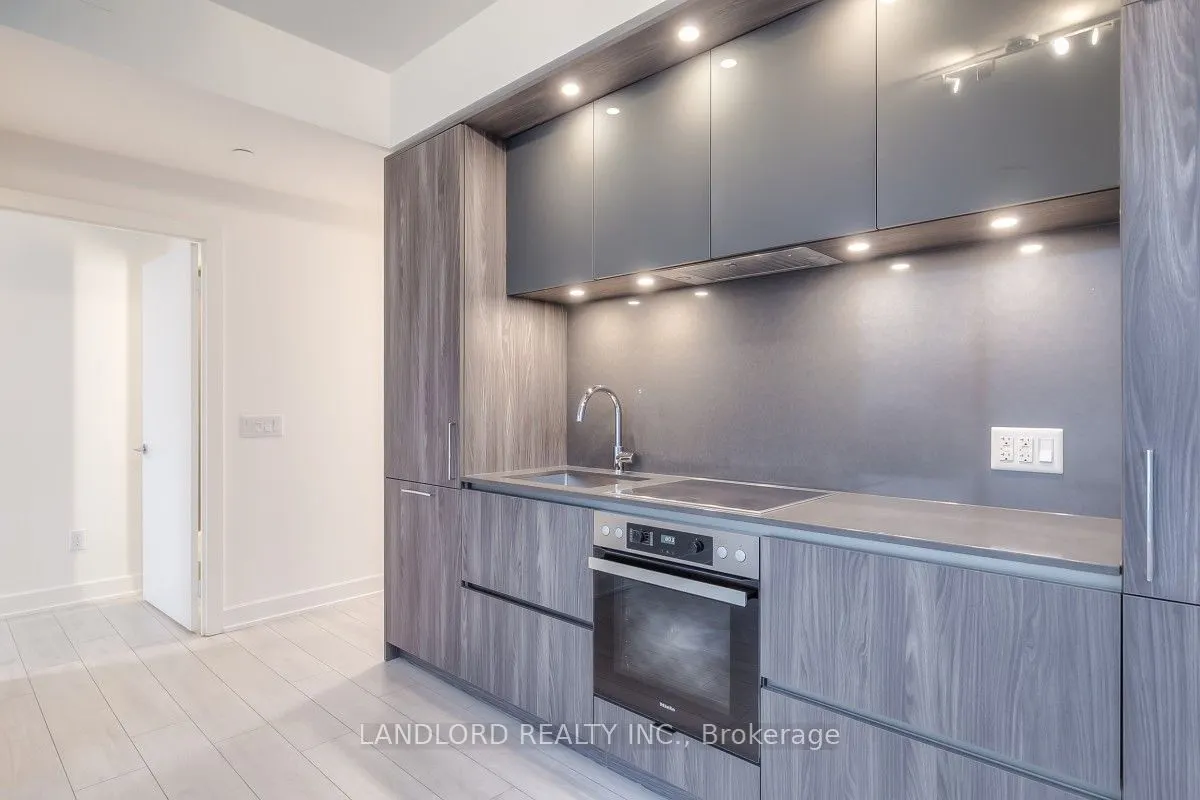 35 Mercer Street, #2416